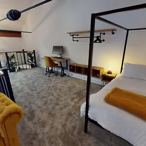  Apartment Hu1 Boutique City Apartment- Sleeps 6